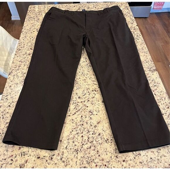 IZOD Men's Big and Tall Performance Stretch Flat Front Pant - Picture 3 of 7